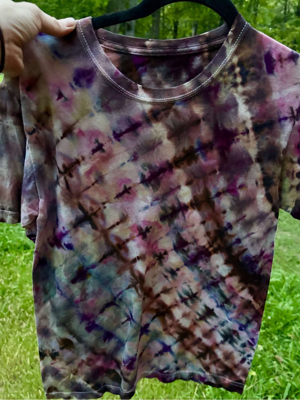Tie-Dye Short Sleeve Women’s Tee in Purple & Brown
